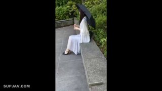 甜美妹子震动棒抽插自摸